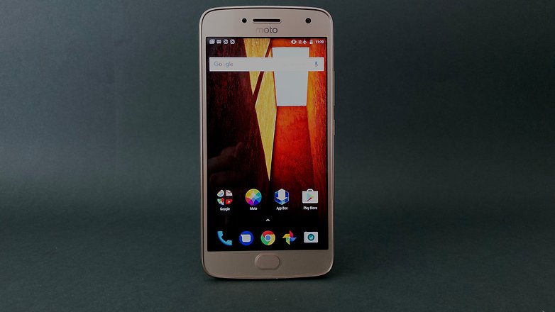 moto-g5-plus-screen-review-w782