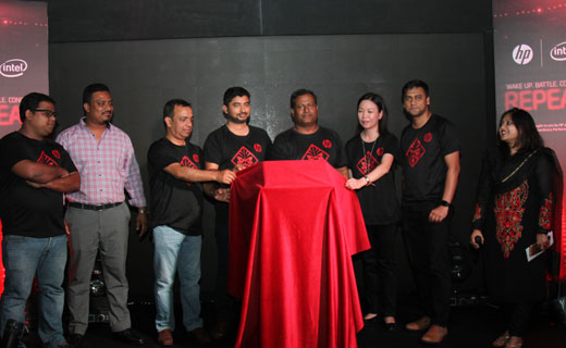 উম্মোচনের আগমুহূর্তে